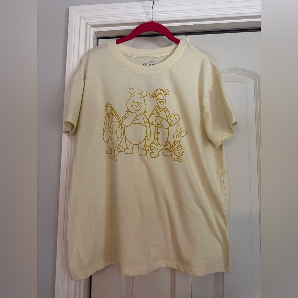 Winnie the Pooh Felt design tshirt